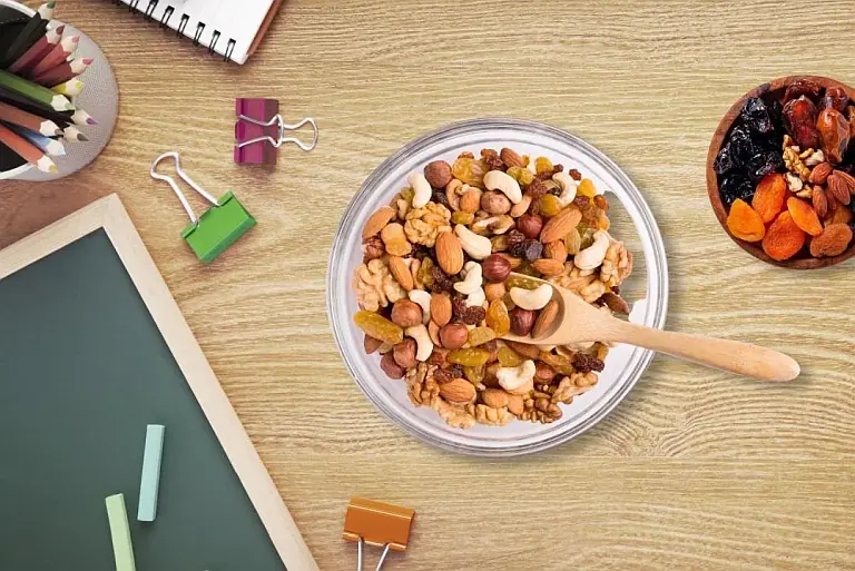 Okul Beslenmesinde Kuruyemiş: Enerji ve Zekâ İçin Lezzetli Bir Destek